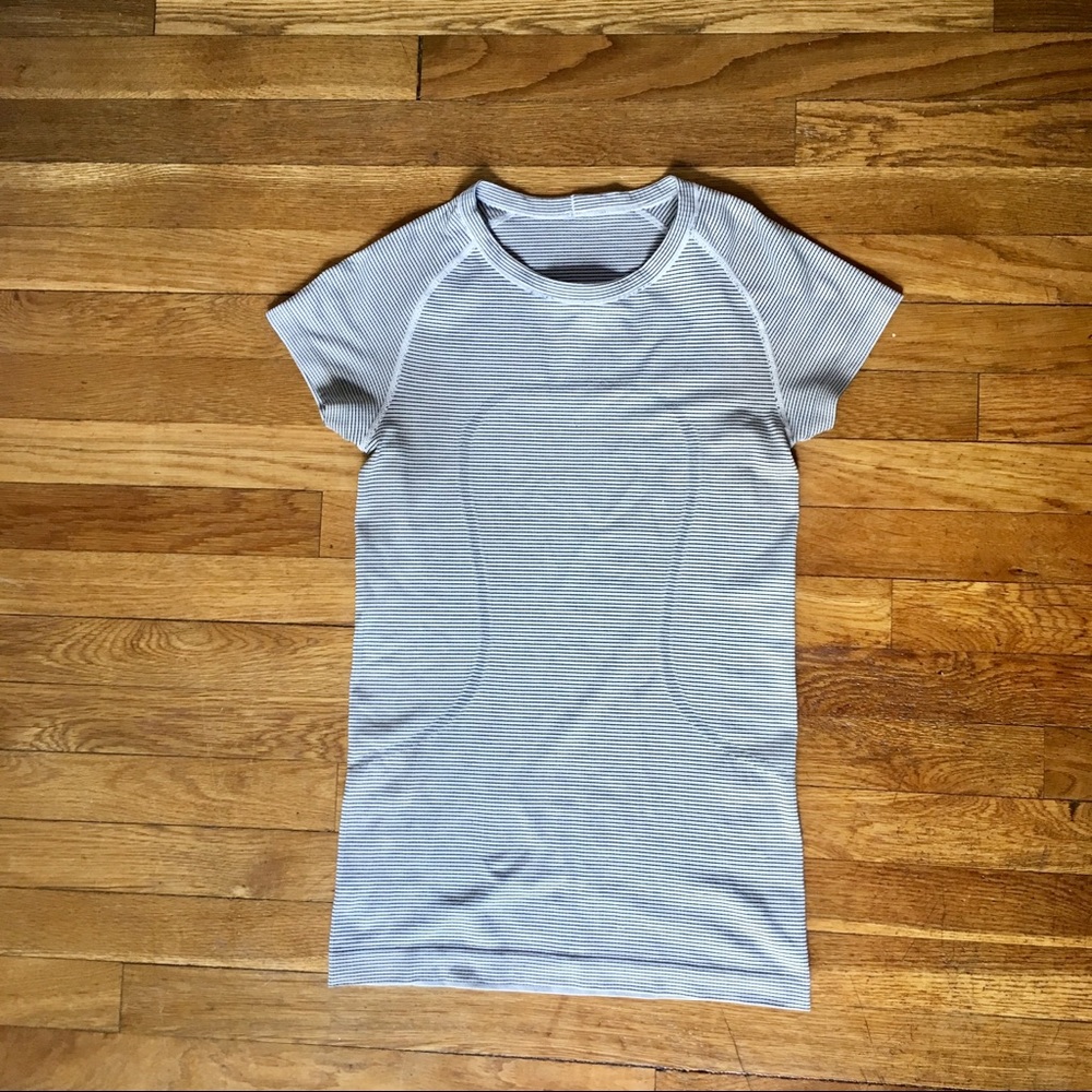 Lululemon Swiftly shirt
